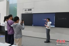 财产链营收冲破千亿元(人平易近 